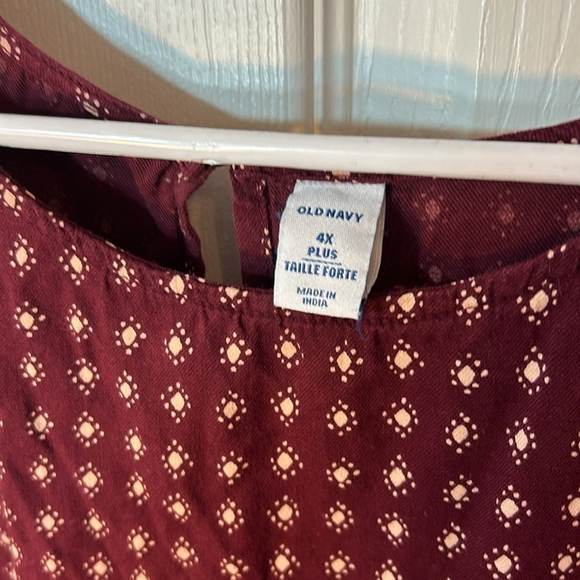 Old Navy maroon pattern sleeveless top Size 4X - Picture 2 of 4